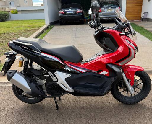 HONDA ADV 